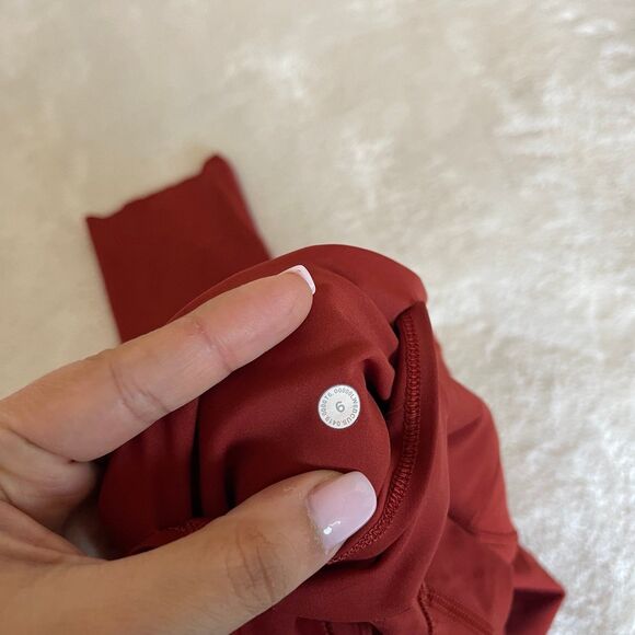 Lululemon Fast and Free Crop Leggings - Picture 4 of 5